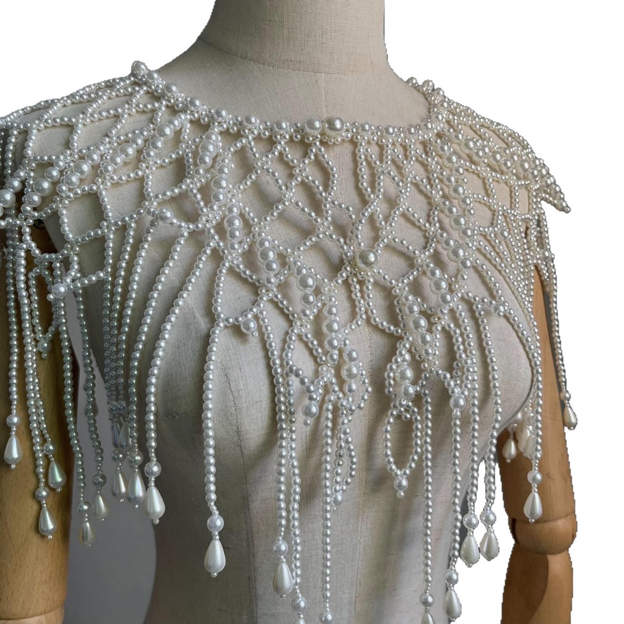 สร้อยคอประดับมุกทำมือแบบหลายชั - Pearl Trim Chain บทวิจารณ์และราคา